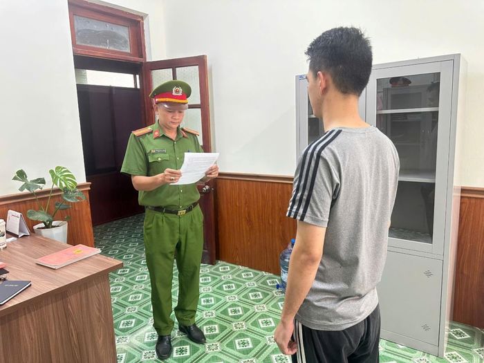 Cơ quan điều tra khởi tố bị can T.B.T về hành vi: “Cố ý gây thương tích”.