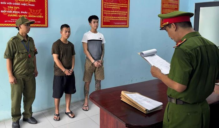 Cơ quan Công an bắt tạm giam các đối tượng.
