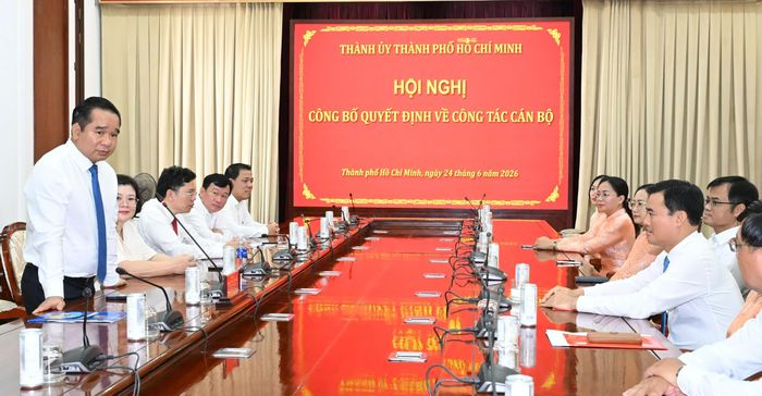  Đồng chí Nguyễn Văn Được phát biểu giao nhiệm vụ. Ảnh: VIỆT DŨNG 