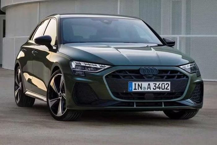 Dòng Audi A3 nâng cấp sẽ có mặt tại các đại lý ở châu Âu vào cuối tháng 9/2026. Tại Đức, xe có giá khởi điểm từ 31.850 Euro (khoảng 36.300 USD). Phiên bản RS3 đứng đầu dải sản phẩm có giá khởi điểm từ 68.500 USD.