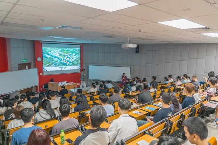 Sinh viên học tập tại Trường Đại học Việt Đức. Ảnh: VDU.