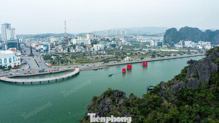 Di sản vịnh Hạ Long, Quảng Ninh.