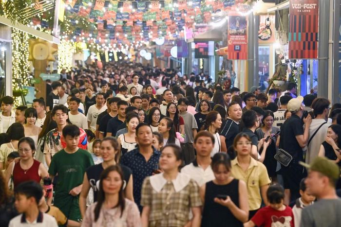 Quảng Ninh còn là trung tâm công nghiệp văn hóa, kinh tế di sản, kinh tế đêm và kinh tế đô thị của cả nước.