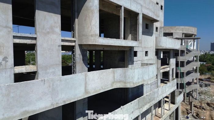  Đến thời điểm chấm dứt hợp đồng, chủ đầu tư đã giải ngân gần 18,68 tỷ đồng, tương đương khoảng 54% giá trị hợp đồng. Trong số này, hơn 70% là giá trị khối lượng hoàn thành được nghiệm thu, phần còn lại là tiền tạm ứng. Hai doanh nghiệp tham gia liên danh cũng bị xử phạt do vi phạm tiến độ, công khai thông tin trên Hệ thống mạng đấu thầu quốc gia và bị tịch thu hơn 1 tỷ đồng tiền bảo lãnh thực hiện hợp đồng. 