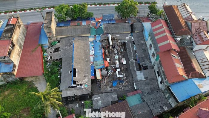 Bên cạnh đó, phường sẽ nghiên cứu, xem xét phương án đầu tư xây chợ mới. Trường hợp đủ điều kiện, phường sẽ xây dựng đề án, trình HĐND phường xem xét, bố trí kinh phí để triển khai.