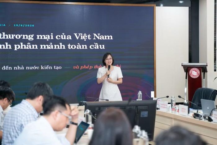 ThS Phùng Thị Lan Phương – Chuyên gia thương mại quốc tế