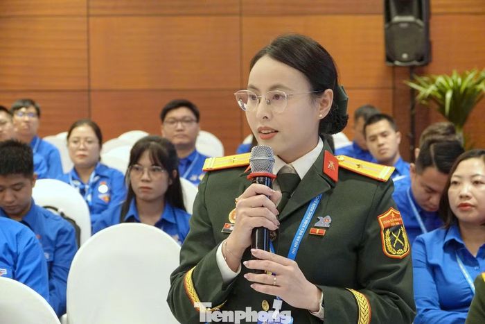 Đại biểu Nguyễn Thị Lan Phương - Bí thư Đoàn cơ sở Nhà máy Z176. Ảnh: Nguyễn Minh