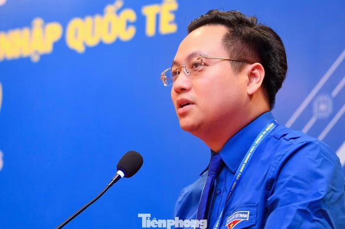 Anh Trần Quang Hưng - Phó Bí thư Thành đoàn Hà Nội, Chủ tịch Hội đồng quản trị Công ty Cổ phần Trung tâm Đổi mới sáng tạo thành phố Hà Nội - cho rằng hội nhập quốc tế cần hướng tới mục tiêu cụ thể, trong đó có thanh niên phải góp phần đưa các sản phẩm Việt Nam vươn ra thị trường toàn cầu.