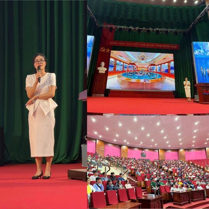 Bà Đỗ Thị Mai Trang - đại diện Văn phòng Vietsovpetro giới thiệu Phòng Truyền thống Vietsovpetro theo hình thức tham quan 3D trước khi các sinh viên trực tiếp vào quan sát các hiện vật tại đây.
