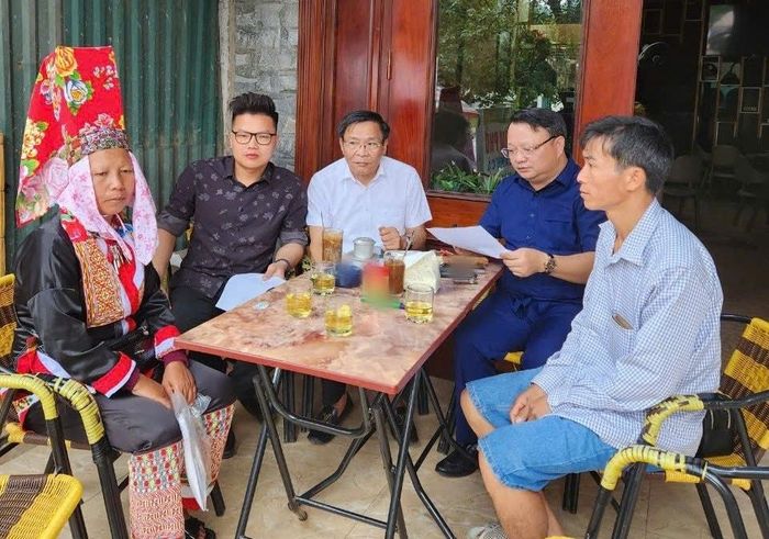 Thông qua trợ giúp pháp lý miễn phí, bà Chíu Tài Múi (Bình Liêu) được hỗ trợ hoàn thiện hồ sơ đề nghị giải quyết vụ tranh chấp đất trồng hồi kéo dài nhiều năm.