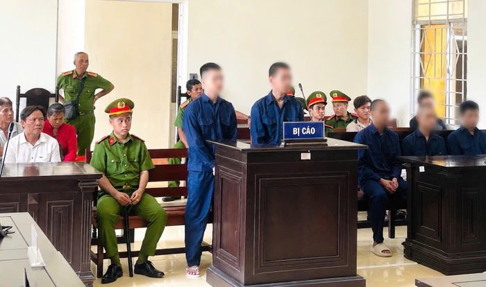 Các bị cáo tại phiên tòa.