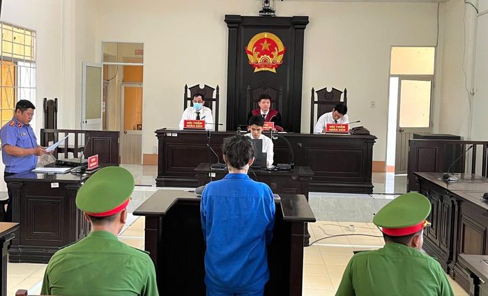 Quang cảnh phiên tòa.