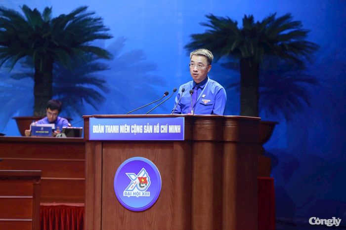 Anh Nguyễn Tường Lâm, Bí thư Trung ương Đoàn Thanh niên Cộng sản Hồ Chí Minh khóa XII trình bày Đề án BCH khóa XIII