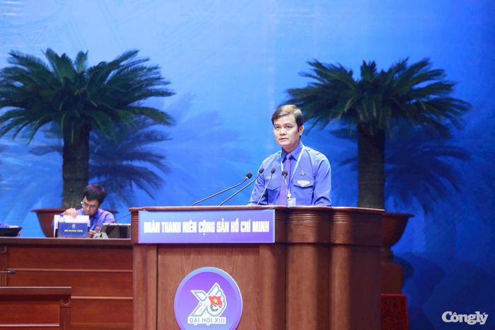 Anh Bùi Quang Huy, Ủy viên BCH Trung ương Đảng, Bí thư thứ nhất Trung ương Đoàn khóa XII phát biểu tại phiên làm việc chiều 24/6