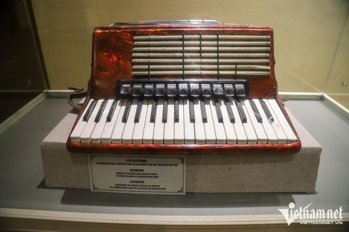 Chiến đàn accordion trưng bày tại bảo tàng