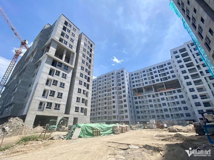 Một dự án nhà ở xã hội đang xây dựng tại Hà Nội. Ảnh: Hồng Khanh