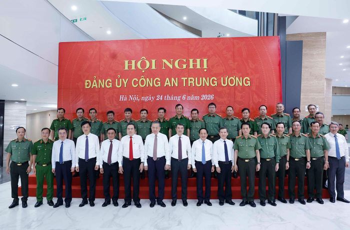 Tổng Bí thư, Chủ tịch nước Tô Lâm và các đại biểu. Ảnh: TTXVN