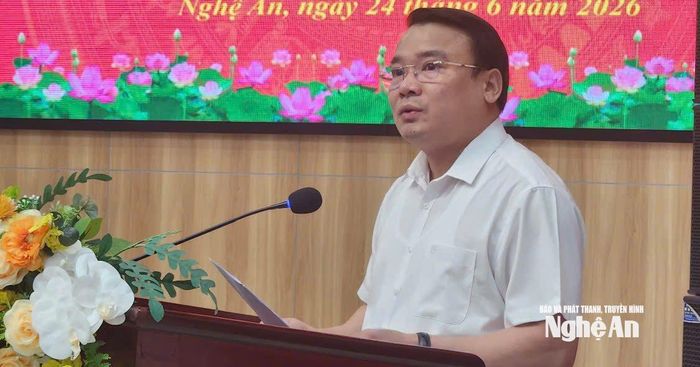 Đồng chí Phùng Thành Vinh - Ủy viên Ban Chấp hành Đảng bộ tỉnh, Phó Chủ tịch UBND tỉnh phát biểu tại lễ phát động. Ảnh: Sỹ Đức