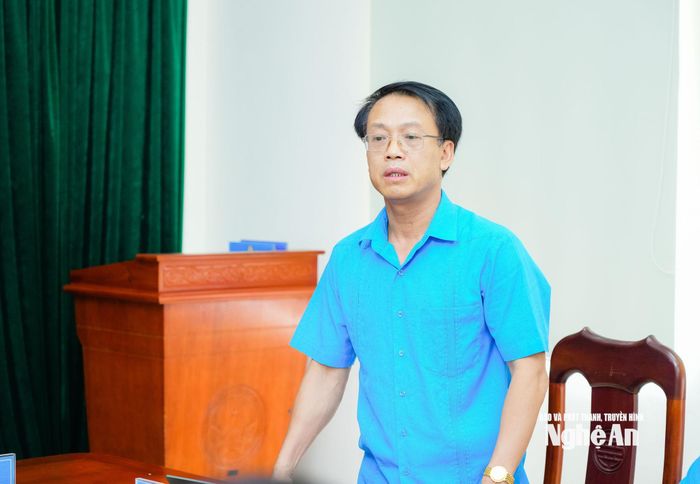 Phó Chủ tịch Thường trực Liên đoàn Lao động tỉnh Nguyễn Chí Công phát biểu tại hội nghị. Ảnh: TL