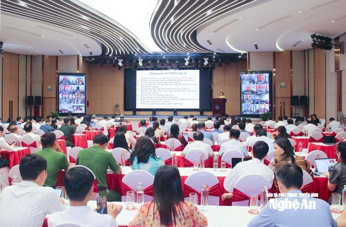 HĐND tỉnh tổ chức hội nghị tập huấn, bồi dưỡng kỹ năng hoạt động bằng 2 hình thức, trực tiếp và trực tuyến. Ảnh: Mai Hoa