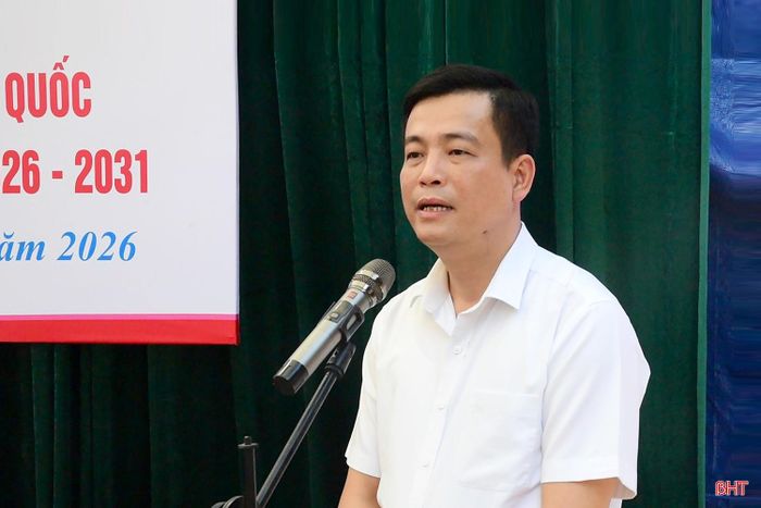 Chủ tịch Ủy ban MTTQ tỉnh Nguyễn Thành Đồng phát biểu tại buổi lễ. 