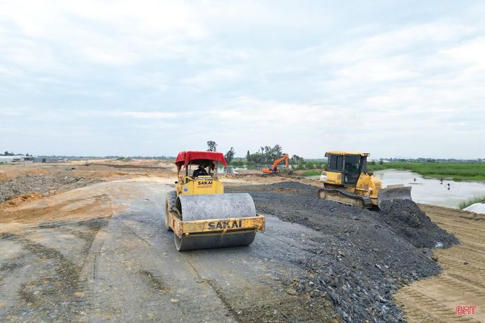Hà Tĩnh nằm trong nhóm địa phương dẫn đầu cả nước về tỷ lệ giải ngân vốn đầu tư công.