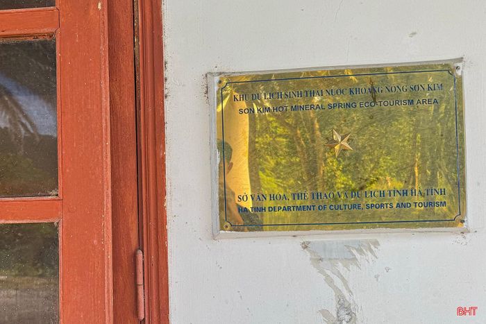Do đó, việc tái đầu tư Khu du lịch sinh thái nước khoáng nóng Sơn Kim còn mang ý nghĩa khai thác tài nguyên du lịch, thúc đẩy phát triển kinh tế khu vực biên giới.