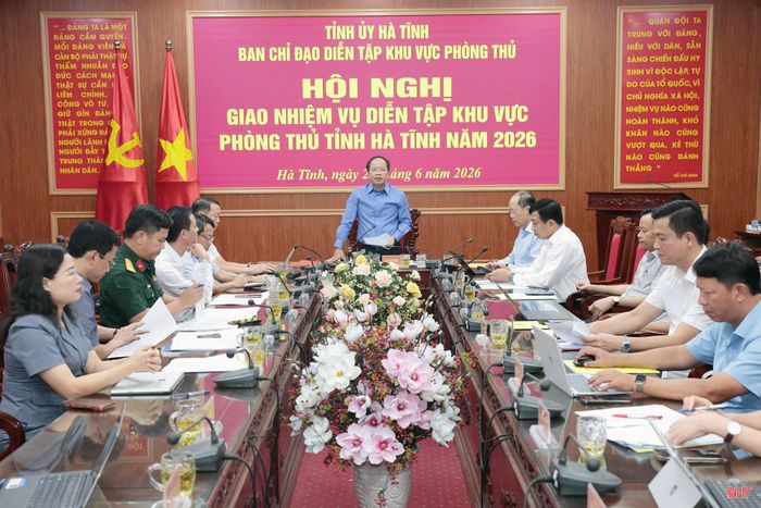 Toàn cảnh hội nghị.