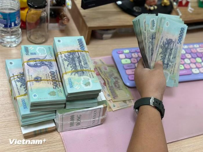 Lãi suất huy động vẫn đang trong xu hướng tăng nhẹ. (Ảnh: Vietnam+)