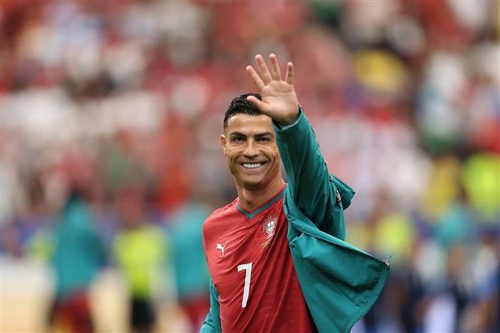 Tiền đạo Cristiano Ronaldo lập cú đúp, giúp Bồ Đào Nha đại thắng Uzbekistan 5-0. Ảnh: THX/TTXVN