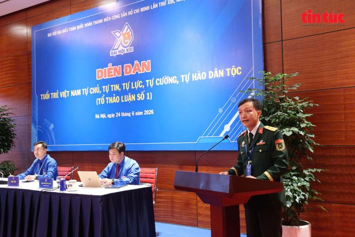 Đại biểu hiến kế cho vấn đề trọng tâm của thanh niên trong giai đoạn mới.
