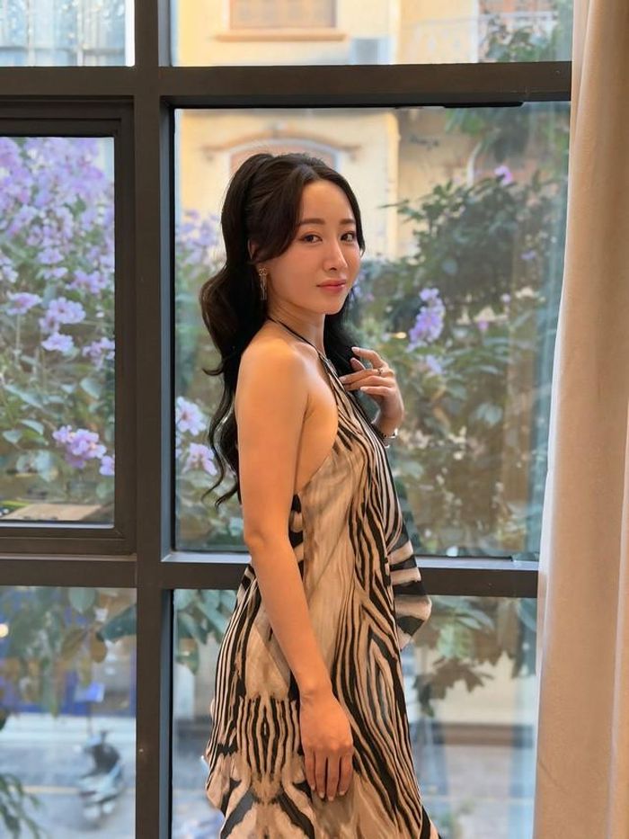 Bạn gái Ngọc Quỳnh từng ly hôn, đang công tác tại Nhà hát kịch Hà Nội.