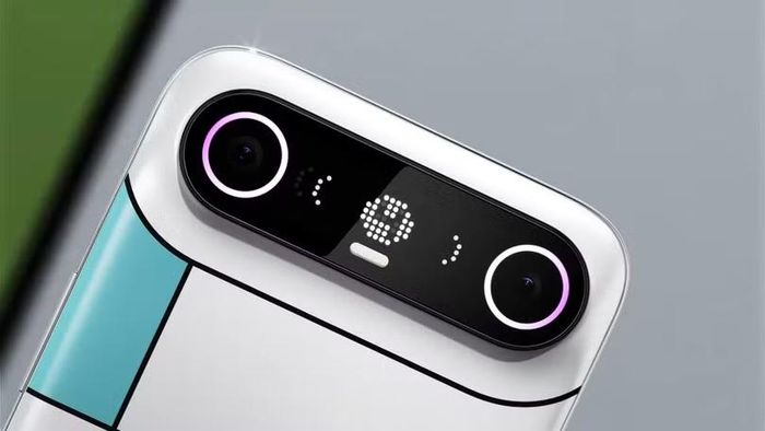 Cụm camera sau của Tecno Camon 50 Slim tích hợp hệ thống AI Mood Light với 354 đèn mini LED. Ảnh: Tecno.