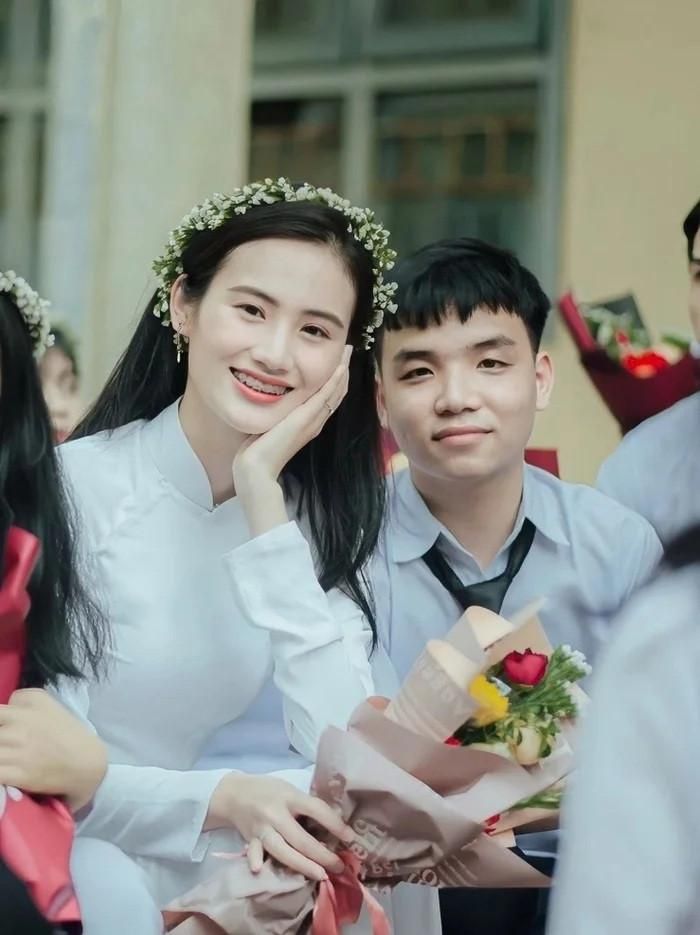 Hoa hậu Ý Nhi và bạn trai bên nhau từ thời còn học chung phổ thông.