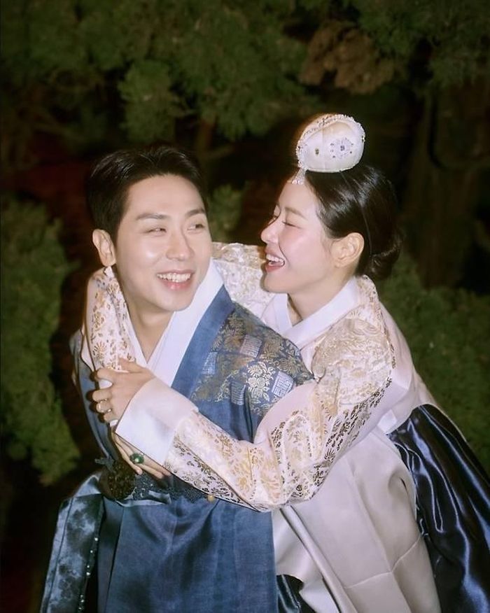 Park Ha Na và chồng đang trong quá trình tìm con đầu lòng. (Ảnh từ mk.co.kr)