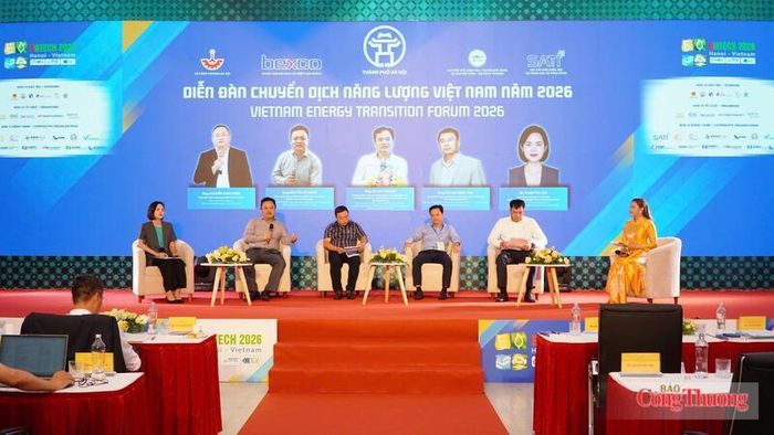 Các phiên thảo luận tại diễn đàn nhận được sự quan tâm lớn từ các cơ quan quản lý, chuyên gia, nhà khoa học và cộng đồng doanh nghiệp. Ảnh: Ngọc Anh