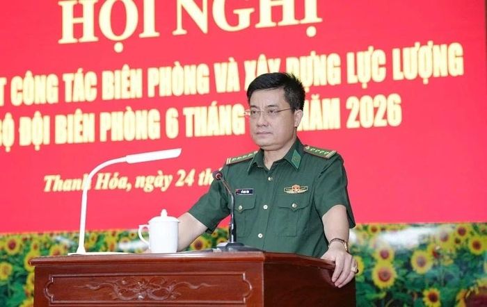 Đại tá Đỗ Ngọc Vĩnh, Chỉ huy trưởng Ban Chỉ huy BĐBP tỉnh phát biểu tại hội nghị.