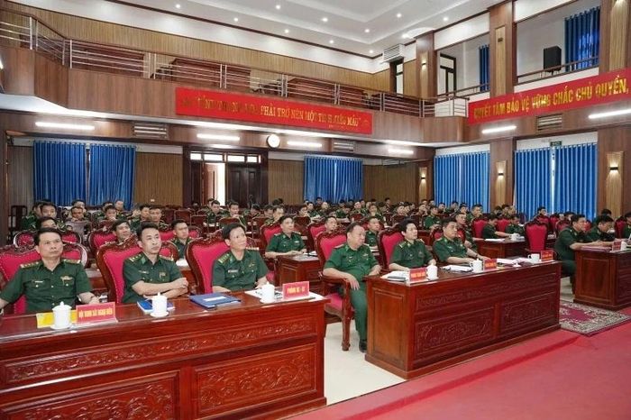 Các đại biểu dự hội nghị.