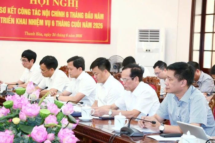 Các đại biểu dự hội nghị.