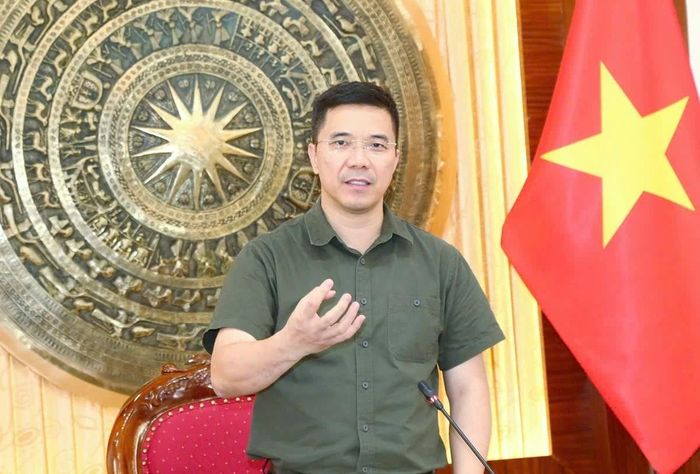 Phó Bí thư Thường trực Tỉnh ủy Nguyễn Hồng Phong phát biểu chỉ đạo tại hội nghị.