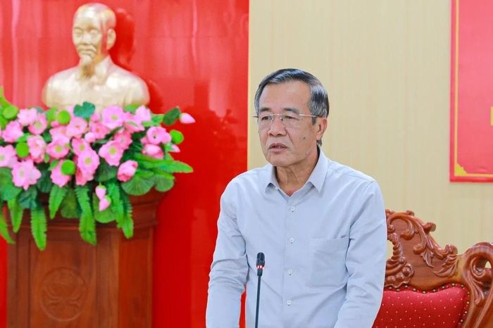Bí thư Tỉnh ủy Lê Đức Thái phát biểu kết luận buổi làm việc.