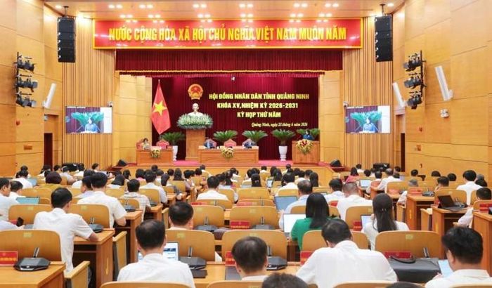 Quang cảnh Kỳ họp thứ 5, Hội đồng nhân dân tỉnh Quảng Ninh khóa XV. Ảnh: Quảng Ninh