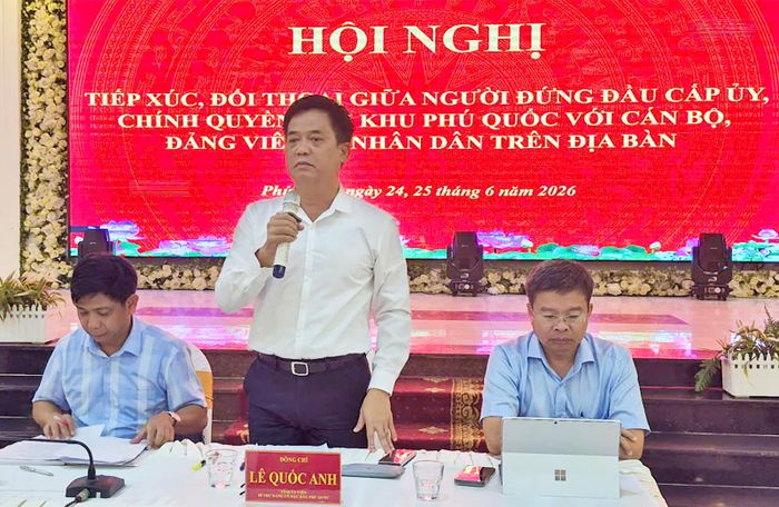 Bí thư Đảng ủy đặc khu Phú Quốc Lê Quốc Anh kết luận hội nghị.