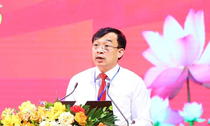 Đồng chí Nguyễn Đình Lợi phát biểu khai mạc hội thi.