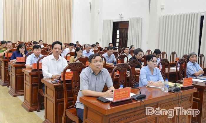 Các đại biểu dự họp tại điểm cầu Đồng Tháp.