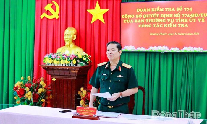 Thiếu trướng Trần Minh Trang phát biểu tại buổi triển khai kế hoạch kiểm tra.