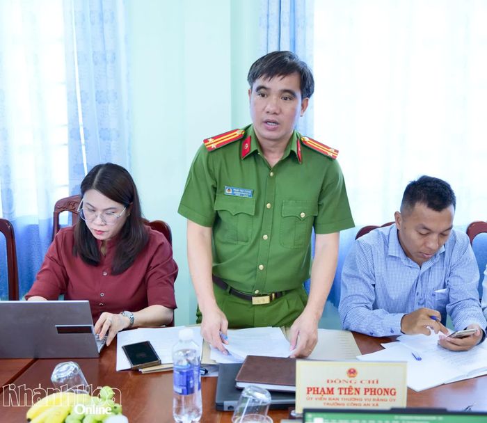 Trưởng Công an xã làm rõ một số trường hợp có dấu hiệu phân lô, tách thửa trái phép hoặc kê khai nhà ở không đúng thực trạng cần tiếp tục xác minh.