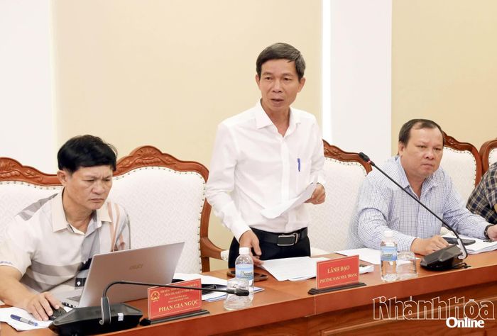 Lãnh đạo UBND phường Nam Nha Trang kiến nghị một số giải pháp nhằm tháo gỡ vướng mắc trong hoạt động của chính quyền cơ sở.