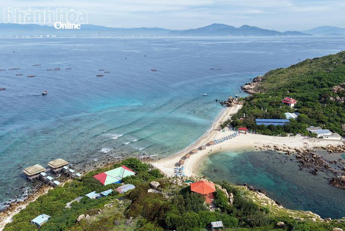 Đảo yến Hòn Nội - nơi tổ chức Lễ hội Yến sào Khánh Hòa năm 2026.