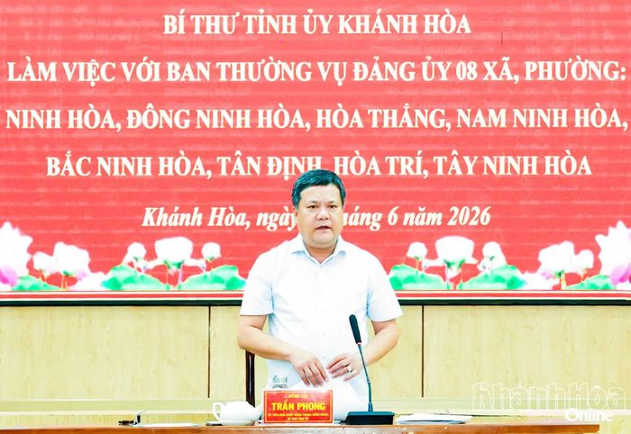 Bí thư Tỉnh ủy Trần Phong phát biểu chỉ đạo tại buổi làm việc.